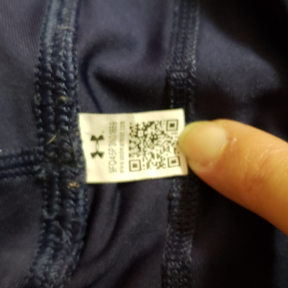 Under Armour Compression Workout Capris, Size Xl - image 4